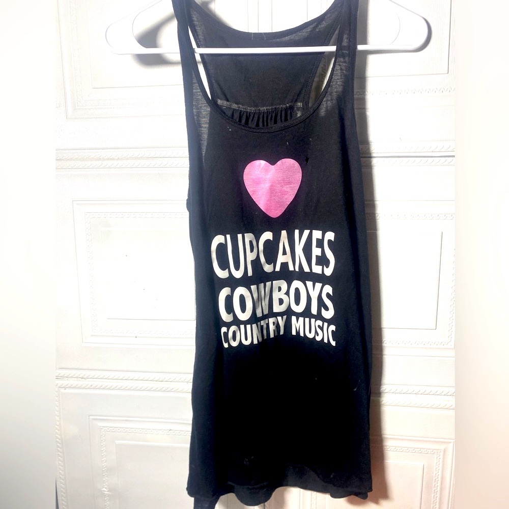 Size-L Cupcakes,Cowboys and Country Music Tank 🧁🤠🎶